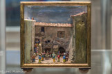 Henri Valentini Vieille maison aux Caillols, 1946 Crèche en carton 17 x 16,2 x 7,5 cm.